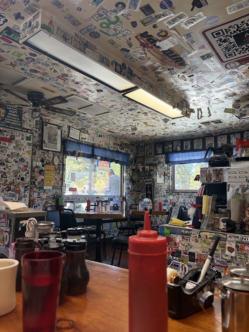 Grizzly Manor Cafe photo 2