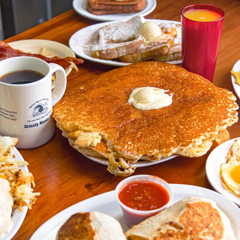 Grizzly Manor Cafe photo 4