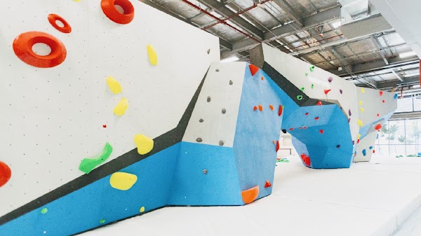 Camp5 Climbing Gym