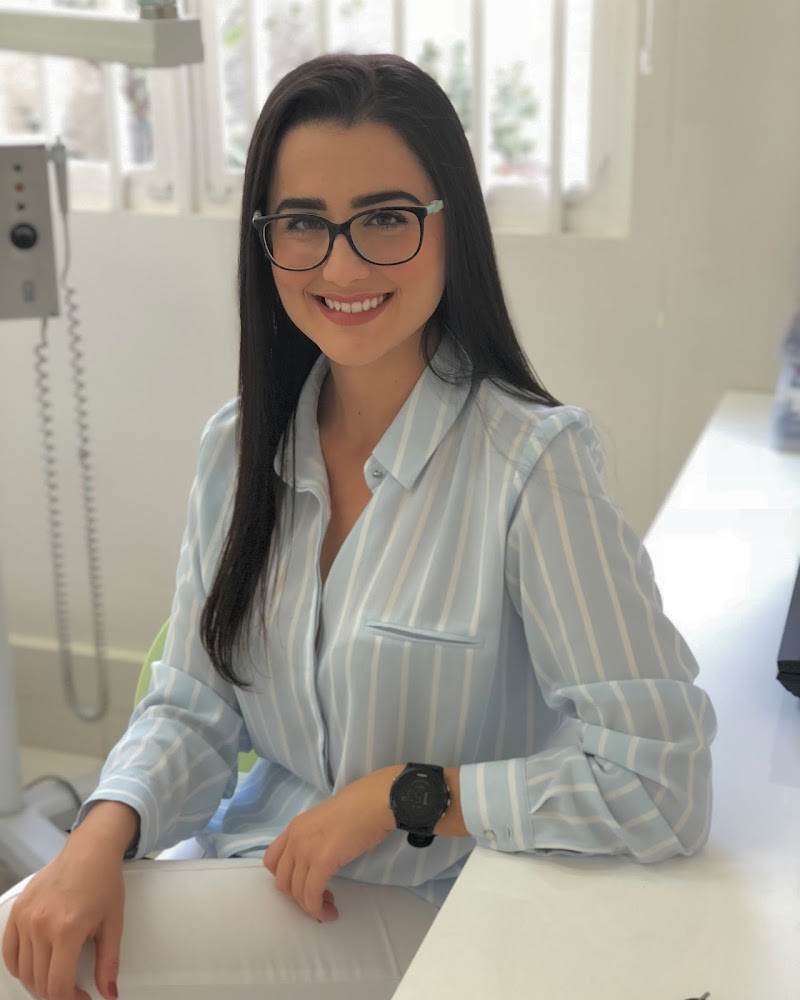 Dra. Aline Garcia Rovigatti - foto 4