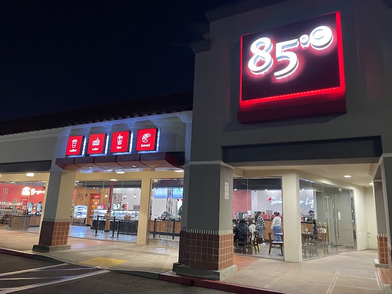 85°C Bakery Cafe - Gardena photo 4