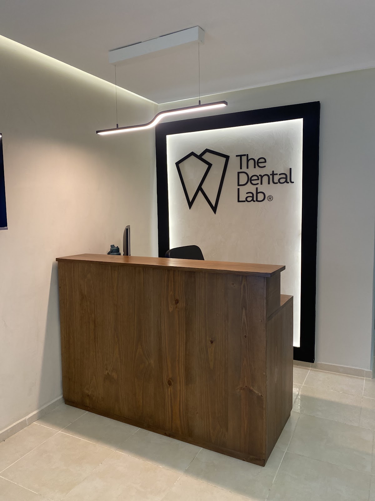 The Dental Lab Clínica Dental - Imagen 3