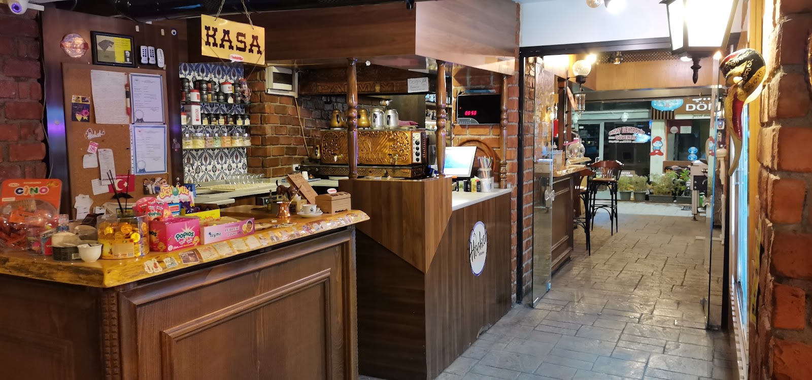 Hookah90lar Kafe mekanı