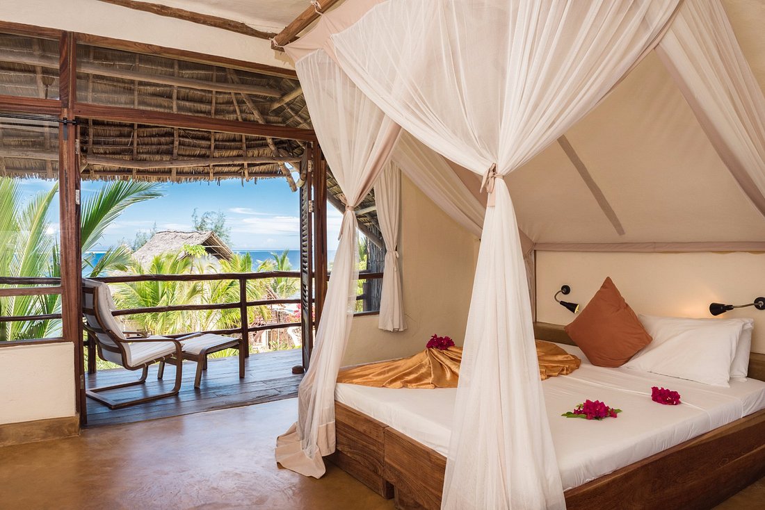 Sunshine Marine Lodge — 3
