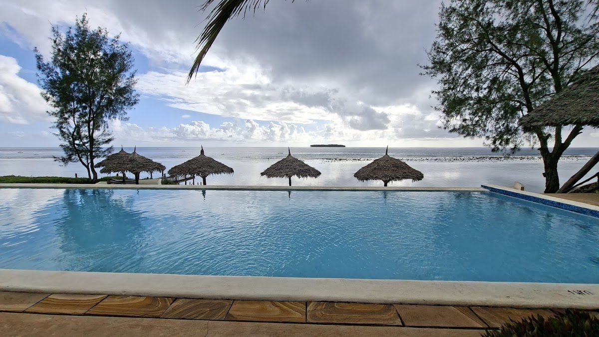 Sunshine Marine Lodge — 4
