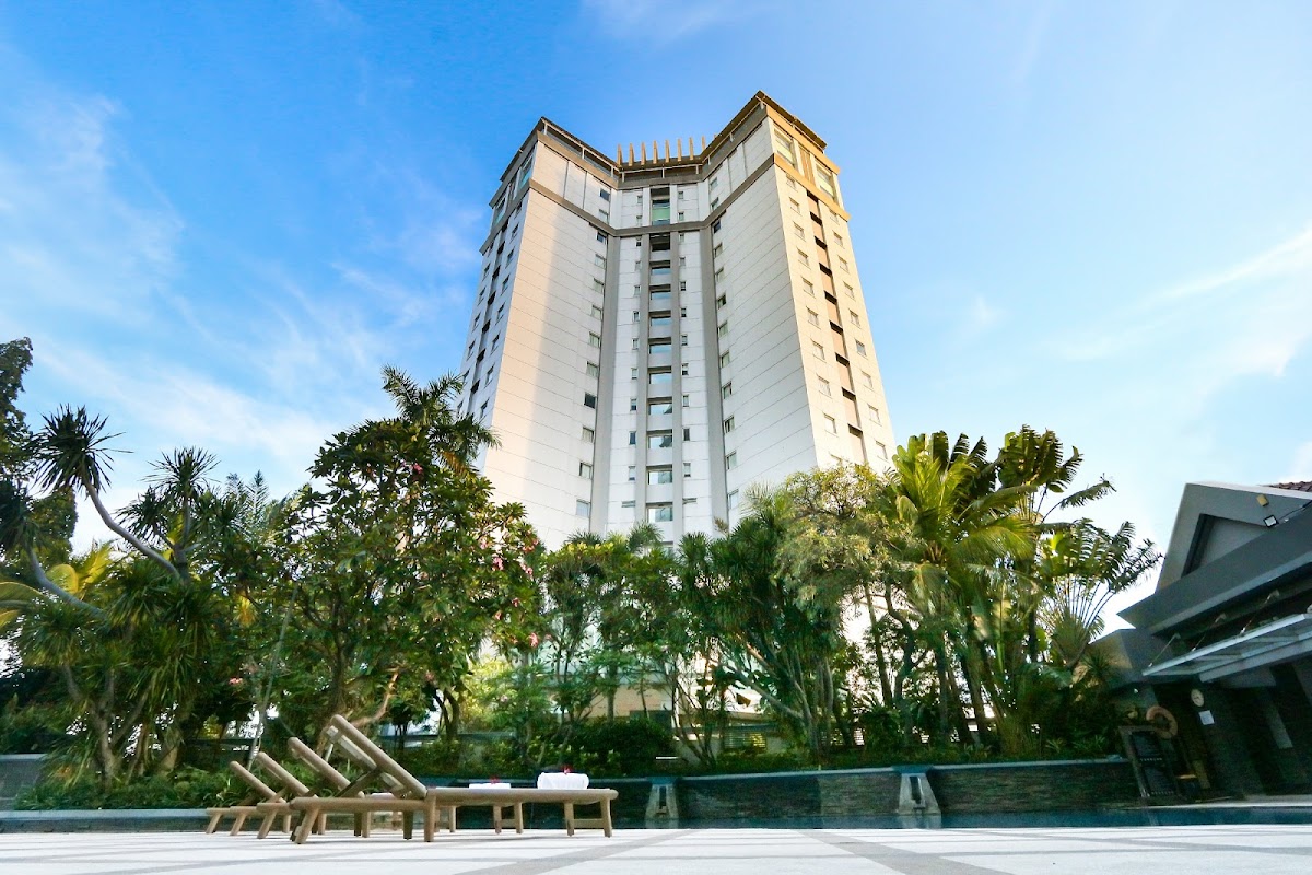 Java Paragon Hotel & Residence