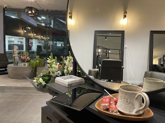 Luana Hair & Beauty photo 2