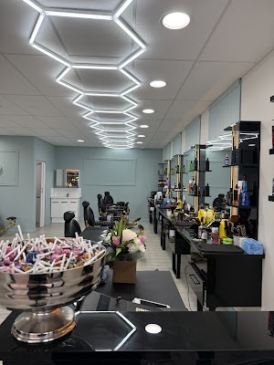 Waikiki Barber Lounge