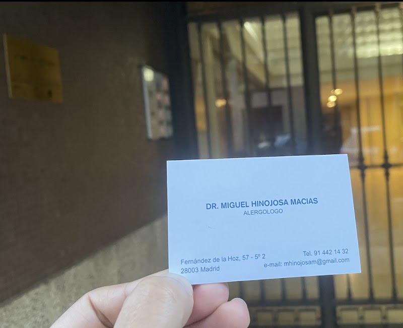 Dr. Miguel Hinojosa Macías, Alergólogo