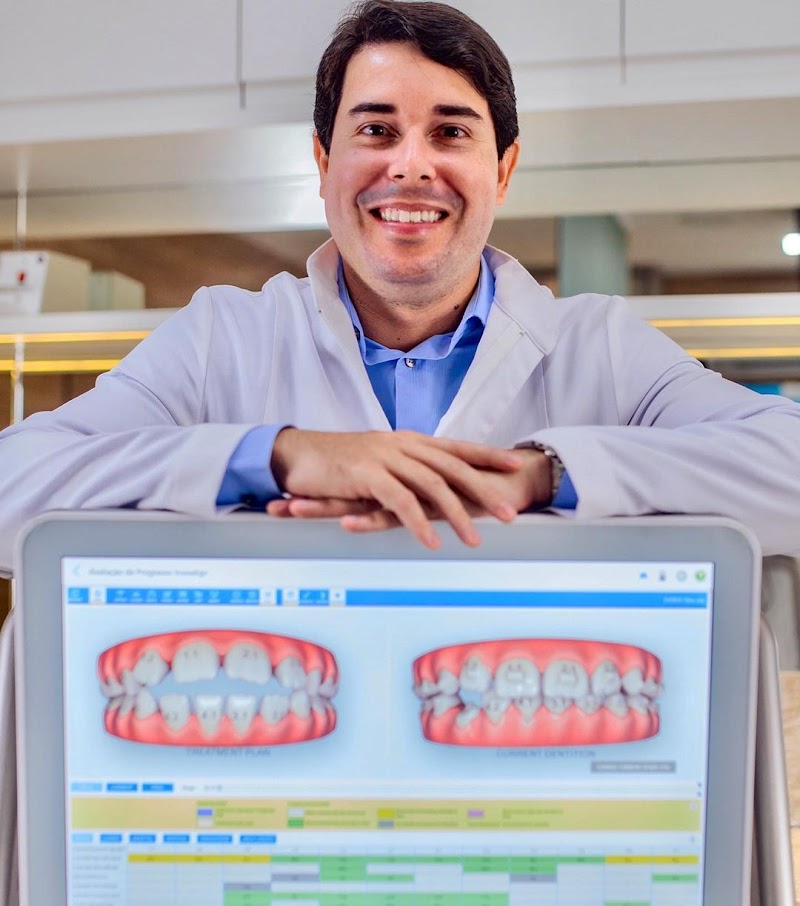 Daneu Odontologia - Alinhadores Invisíveis & Ortodontia - foto 3