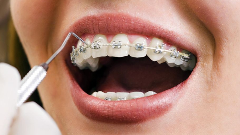 Dra. Karolyne M. Duque (Dentista) - foto 1