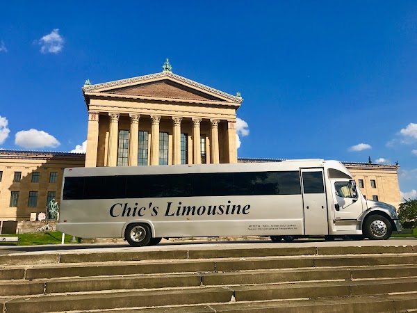 Chic's Limousine and Transportation portfolio