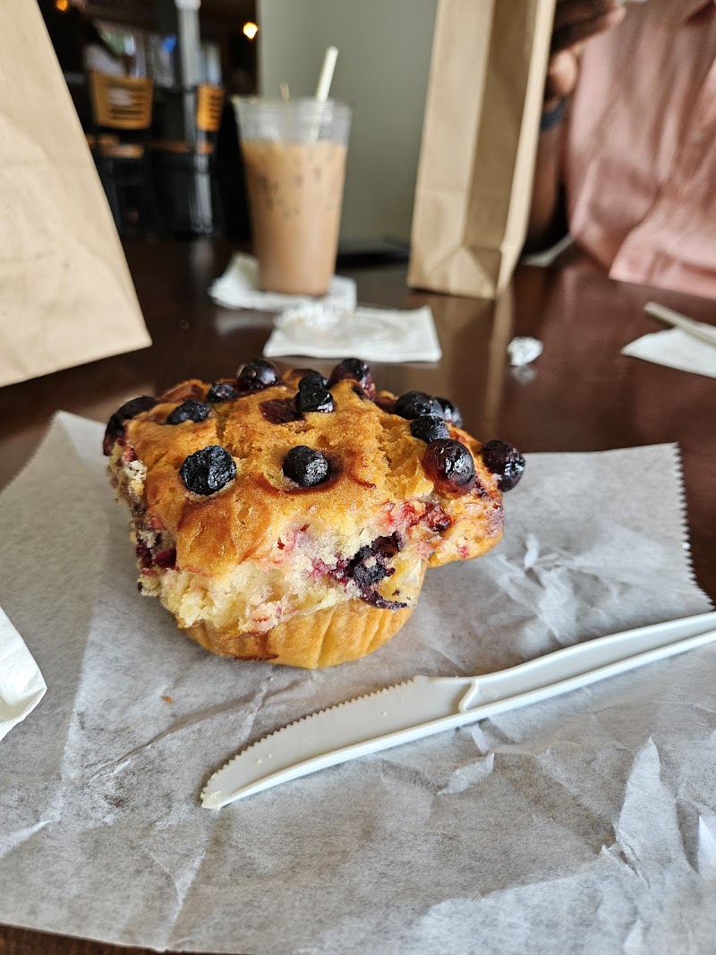 Woolfie's Coffee and Breakfast Bakery photo 4