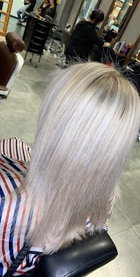 ELLEN'S HAIR STUDIO photo 3