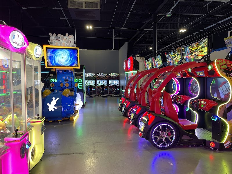 Universal Nonstop photo 4