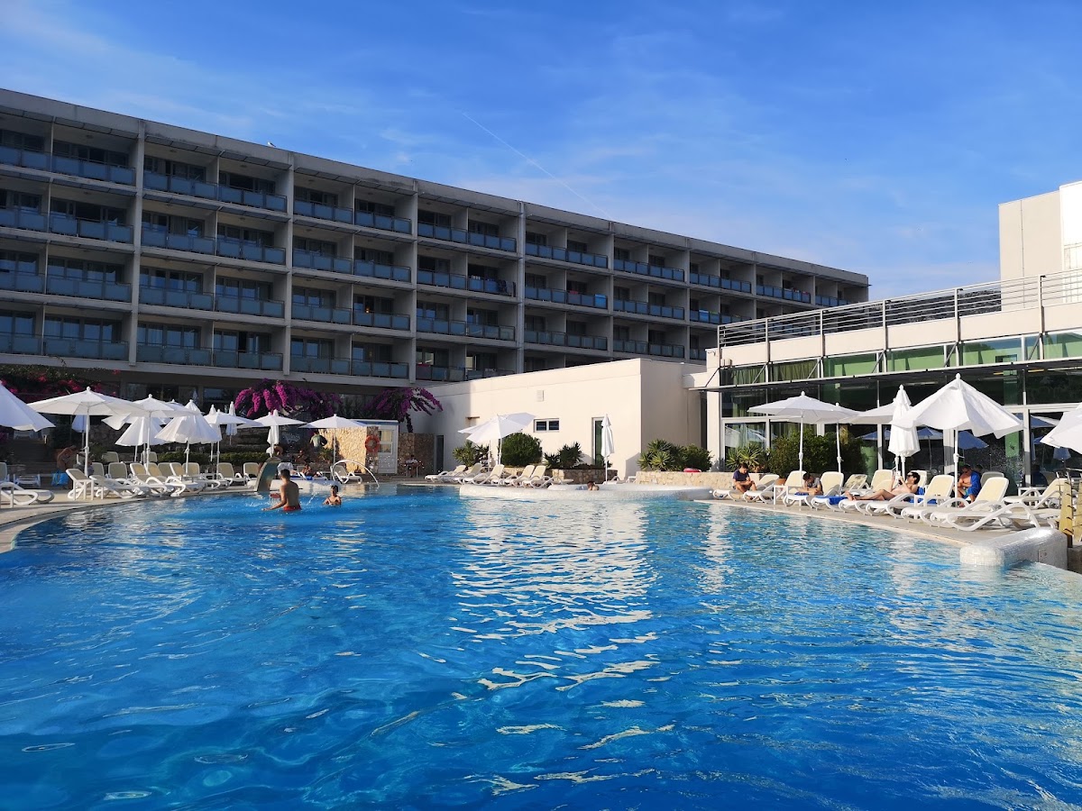 Bluesun Hotel Elaphusa, dog-friendly hotel in Split