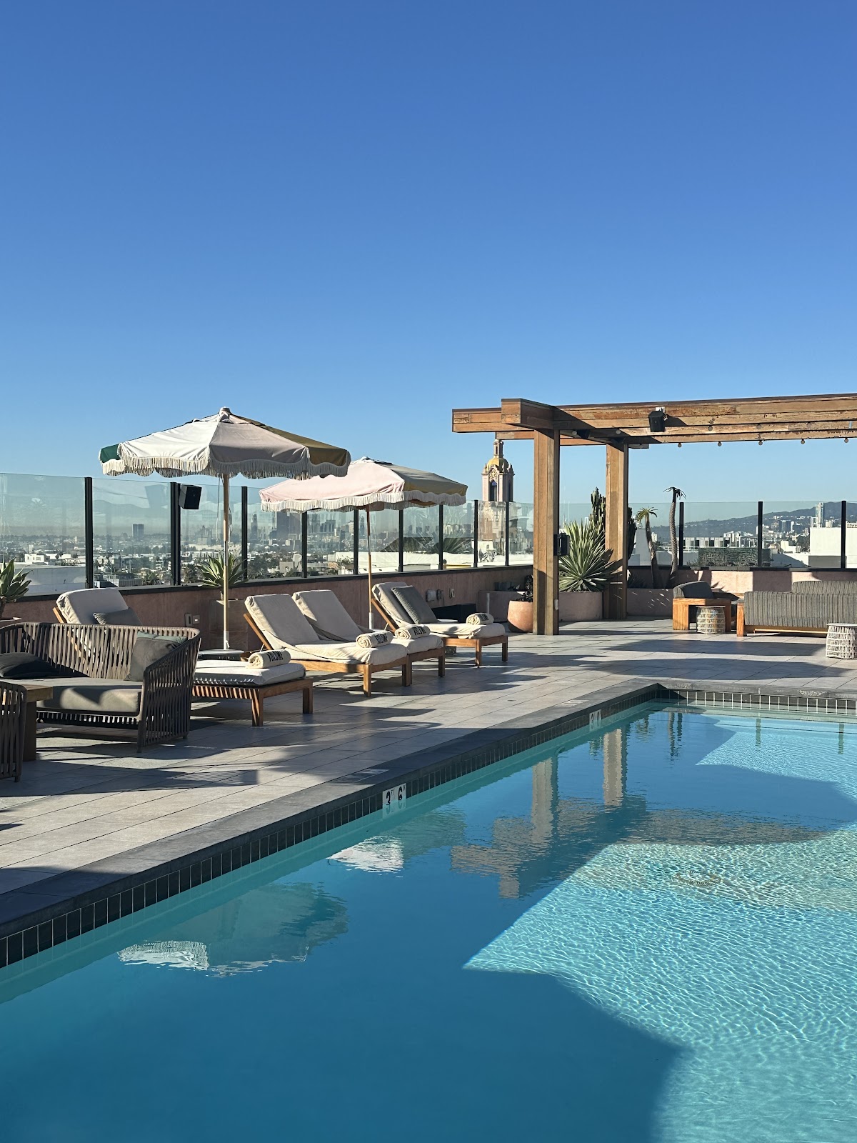 Hollywood Volume, dog-friendly hotel, photo 2