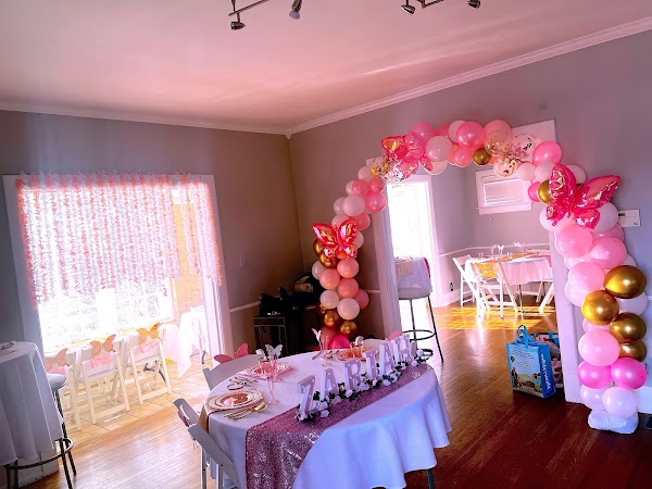 WE'RE HERE NOW IT'S A PARTY AT CORNERSTONE COTTAGE exterior