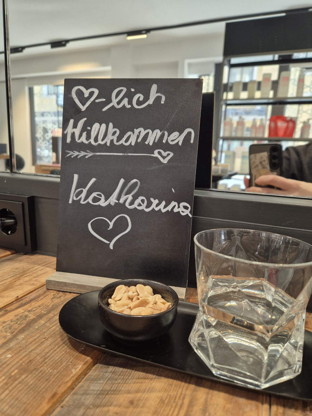 Trevor Sorbie Salon Logo