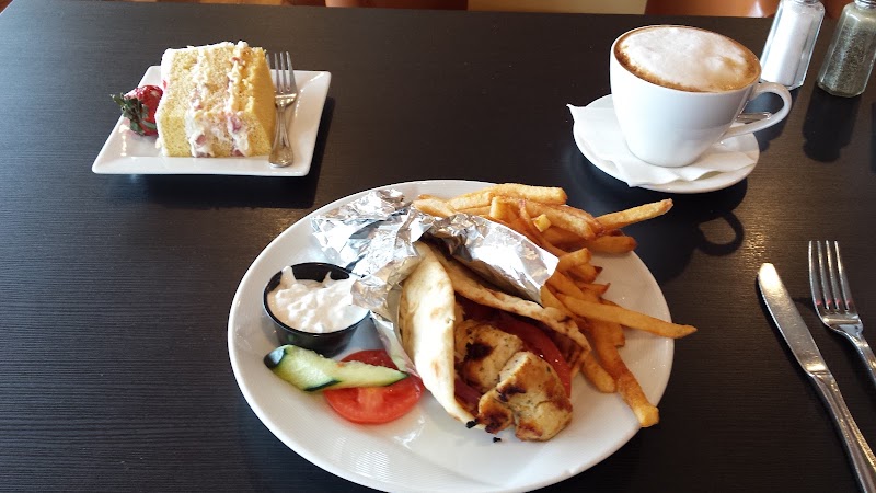 Papagalino's Cafe photo 2