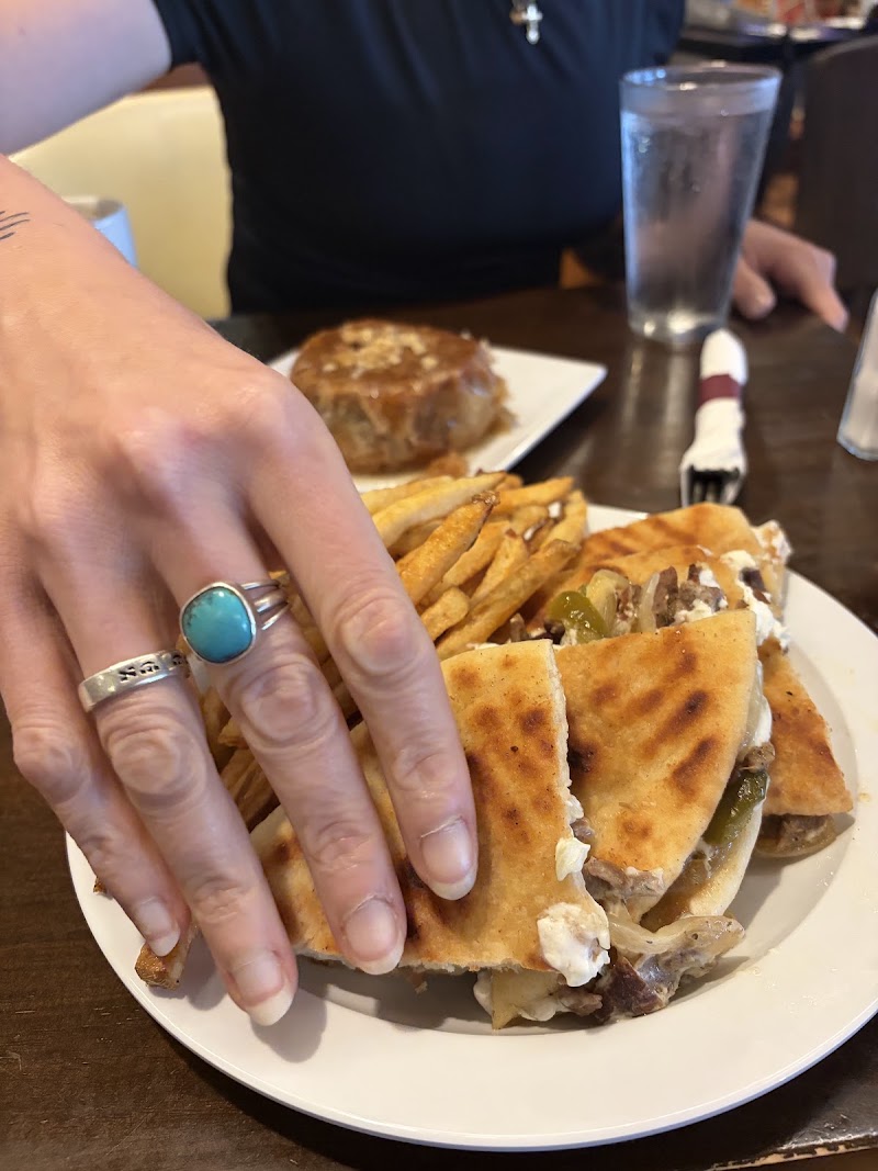 Papagalino's Cafe photo 3