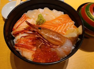 Shimizu Sushi Yokocho photo