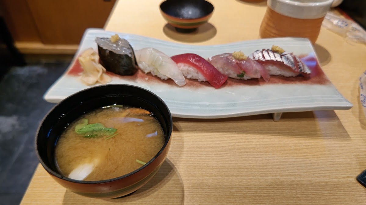 Shimizu Sushi Yokocho photo
