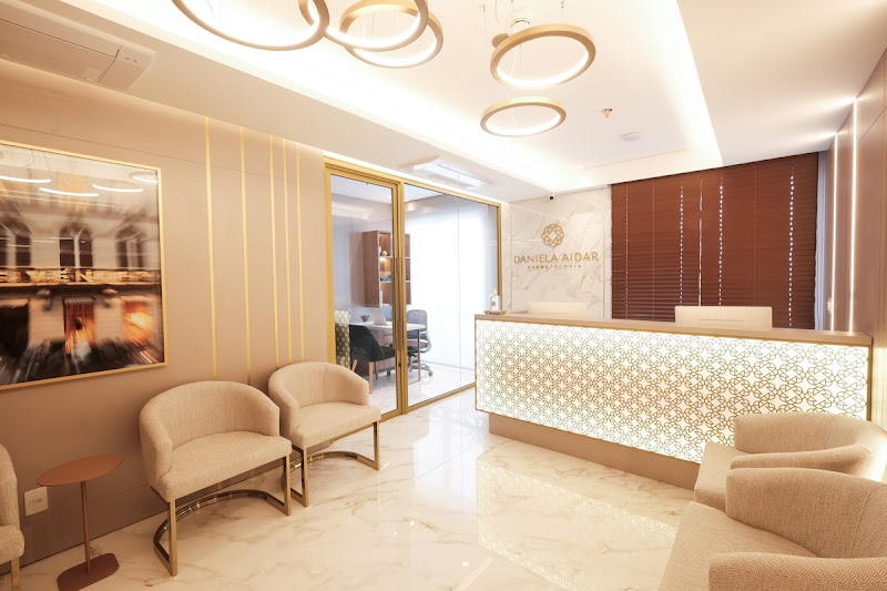 Dra Daniela Aidar | Dermatologista em São Paulo