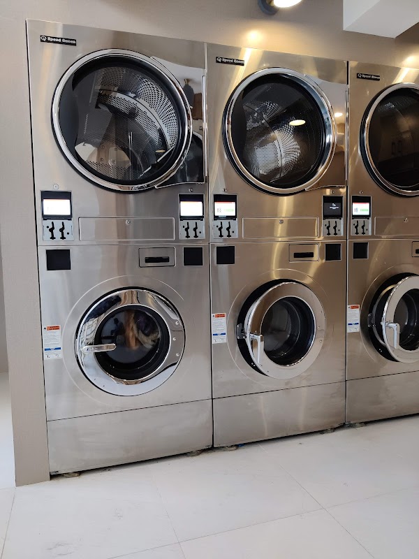 Klēn Laundromat.