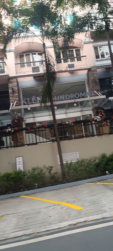 Klēn Laundromat.