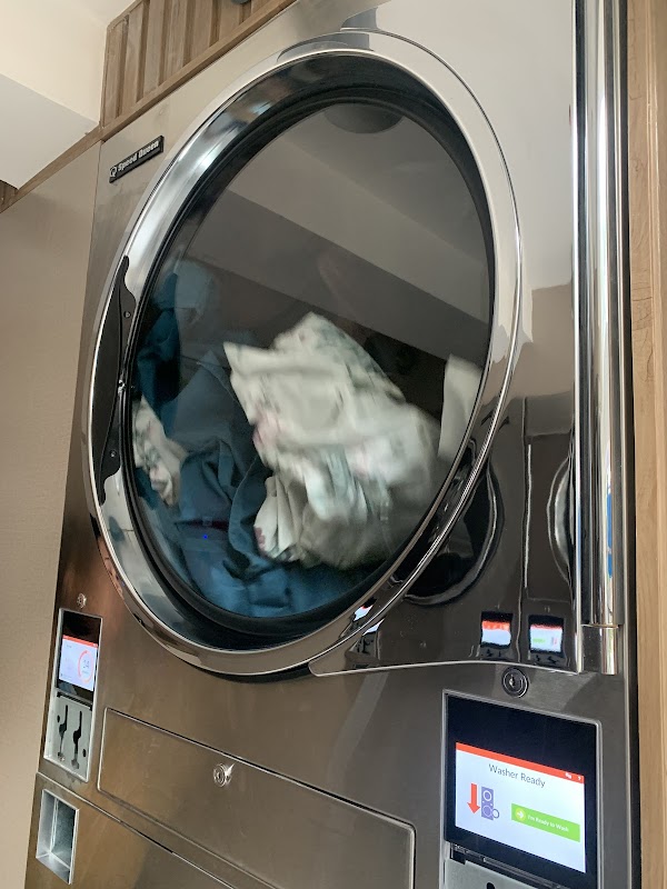 Klēn Laundromat.