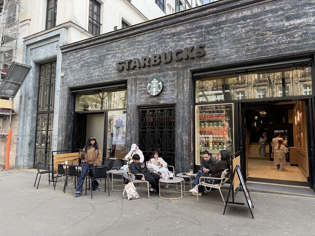 Starbucks, vue extérieure