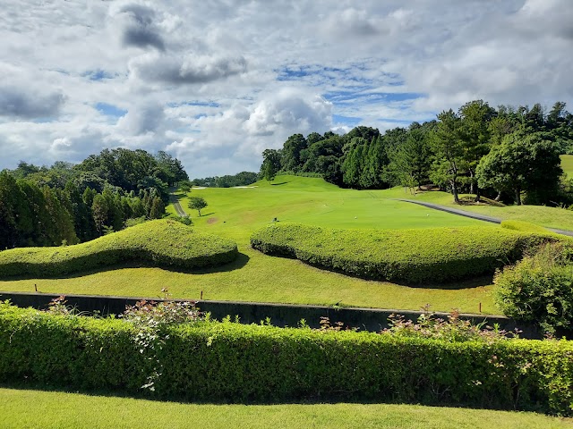 Takarazuka Golf Club - Photo 1
