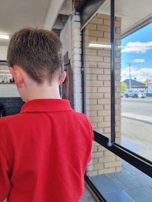 Stranded on Peel photo 2