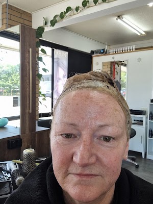 Stranded on Peel photo 3