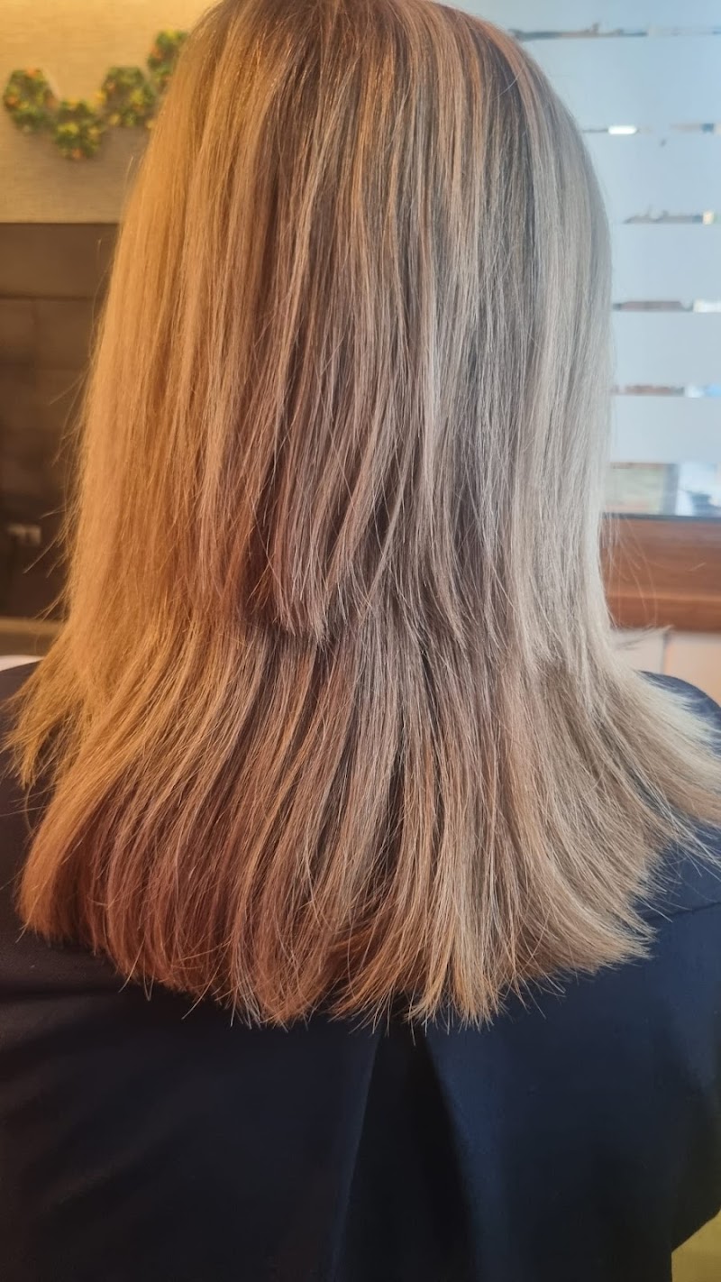 Pelo´s & Nails photo 3