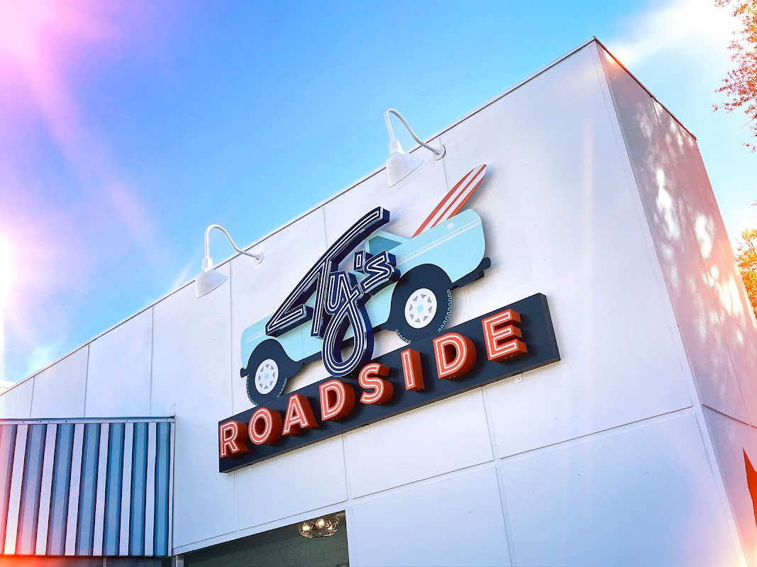 Ty's Roadside Coastal Kitchen photo 4