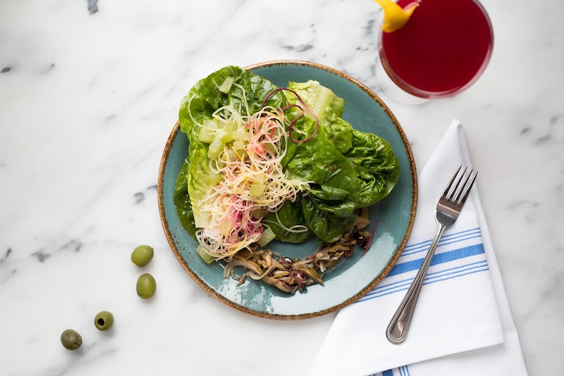 Garden Table photo 2