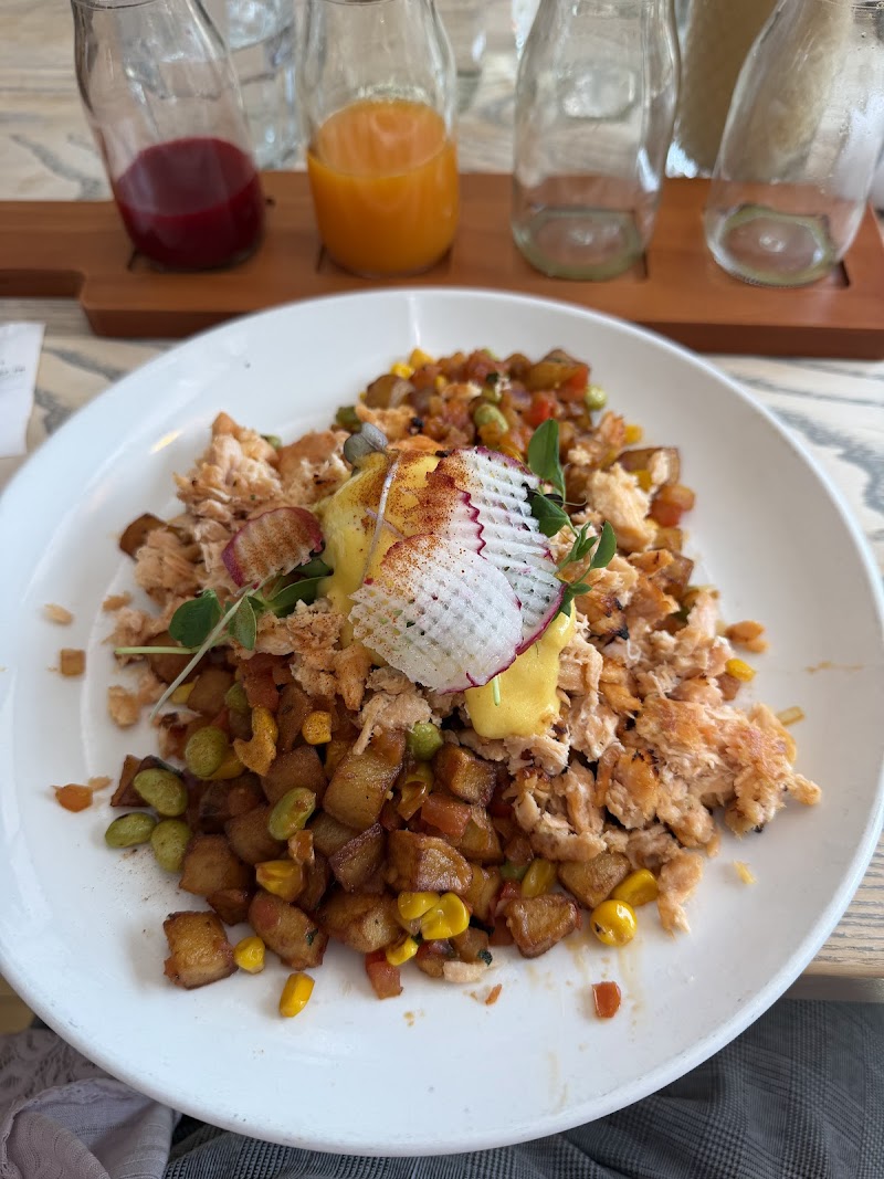 Garden Table photo 3