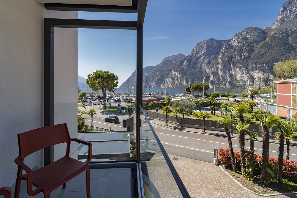 Lake Front Hotel Mirage