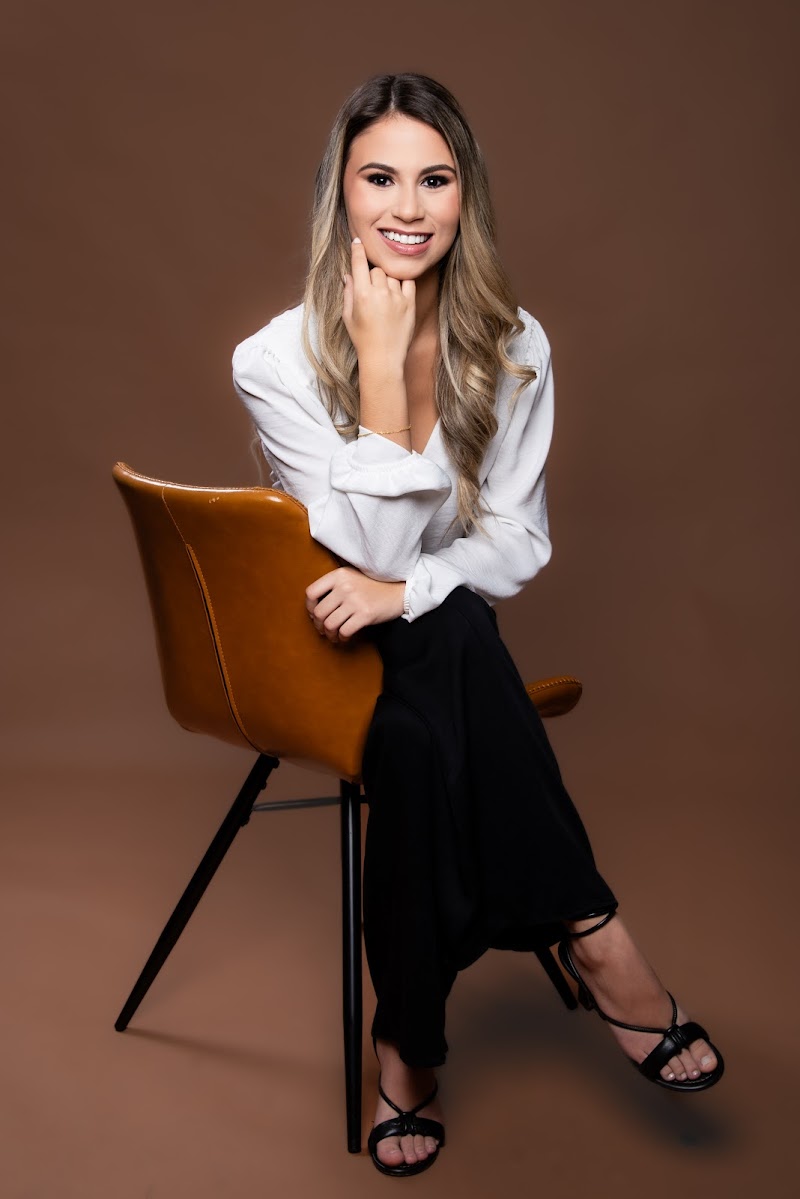 Dra Joana Moutinho • Dentista em Campos dos Goytacazes