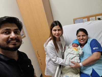 Dr. Shaveta Gupta | Best Obstetrician-Gynaecologist in Mohali | Chandigarh - Image 2