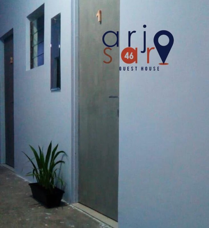 Arjosari 46 Guesthouse & Kost