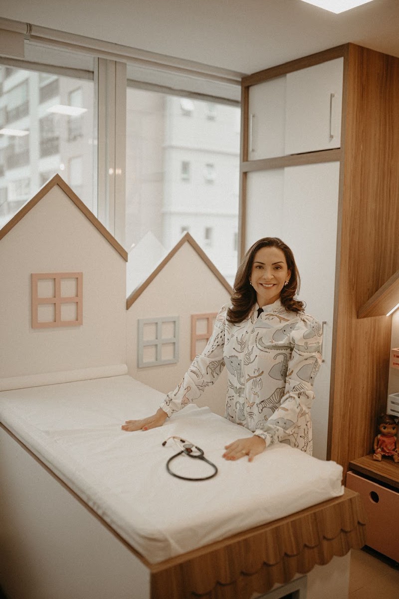 Foto de Dra Priscila Pires - Pediatra