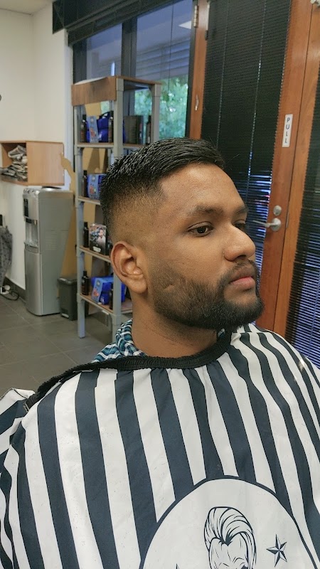 Lee's Mens Hairstylist photo 1