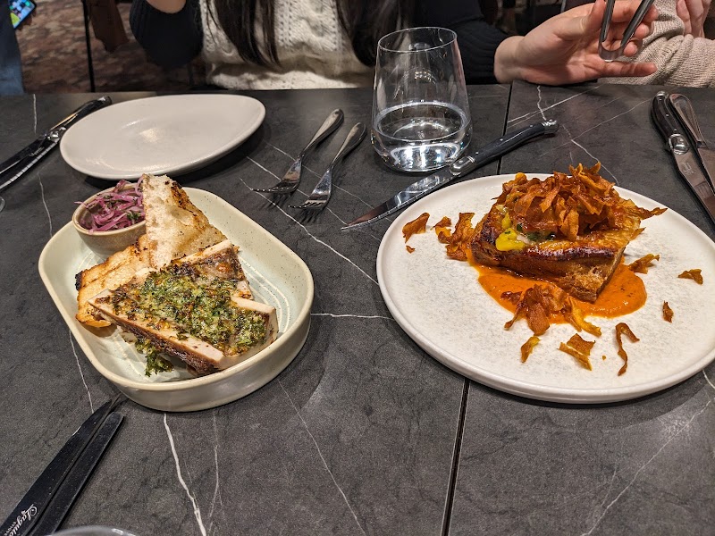 Verandah Dining at The Strathmore – Level 1 photo 2