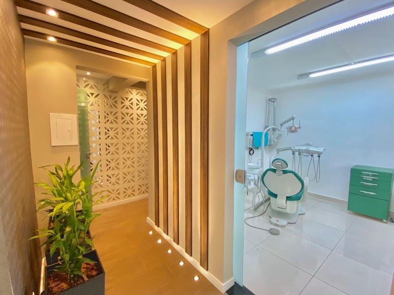 Odontologia - Dr. Dalvim Bandeira de Lima Jr. - foto 4