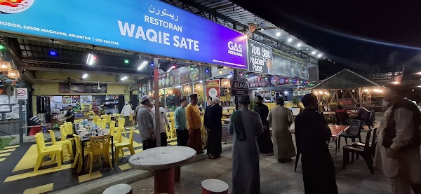 Restoran Waqie Sate, Western & Masakan Panas