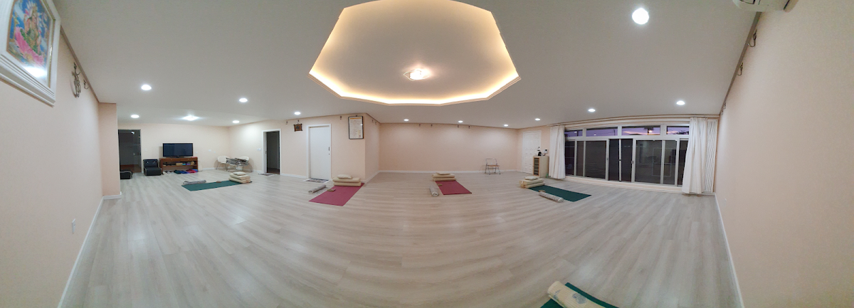CYTA | Centro Integrativo - Aluguel de Salas | Yoga | Terapias | Biodanza — 3