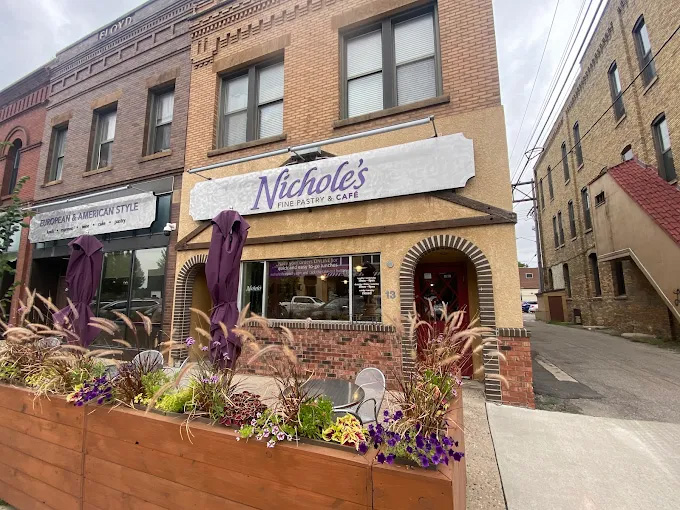 Nichole's Fine Pastry & Café photo 1